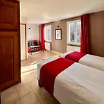 L'ostal De Soubrey Bed & Breakfast 3*